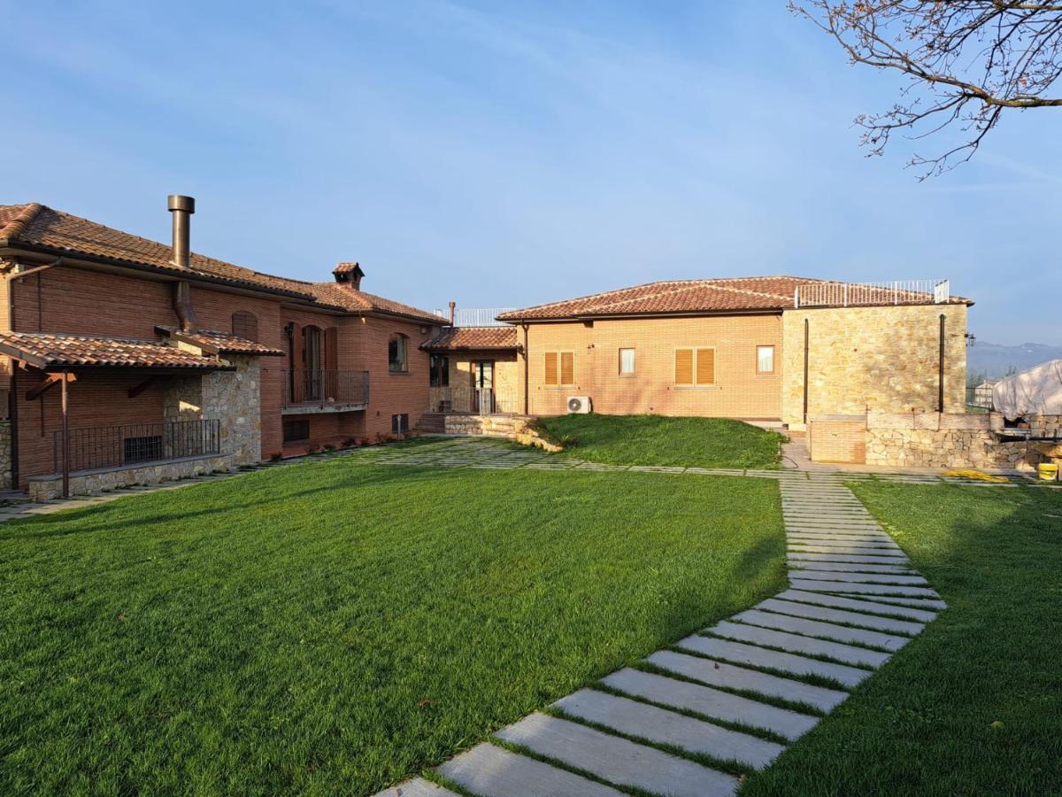 Agriturismo A Casa Mia Губио Екстериор снимка